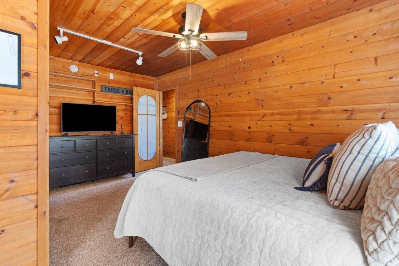 1251 Tata, South Lake Tahoe, CA 96150 Photo