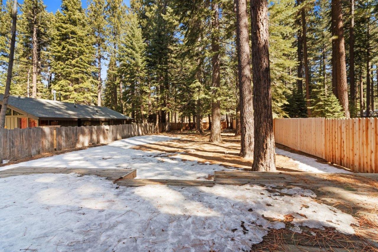 1251 Tata, South Lake Tahoe, CA 96150 Photo