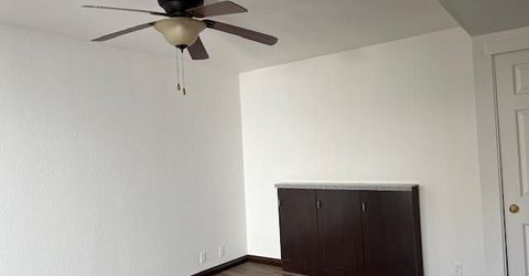 80 Petrilli Cir, Sacramento, CA 95822 Photo