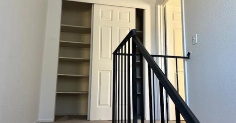 80 Petrilli Cir, Sacramento, CA 95822 Photo