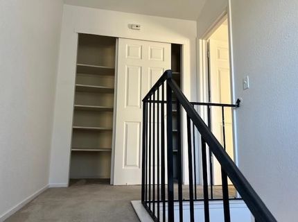 80 Petrilli Cir, Sacramento, CA 95822 Photo