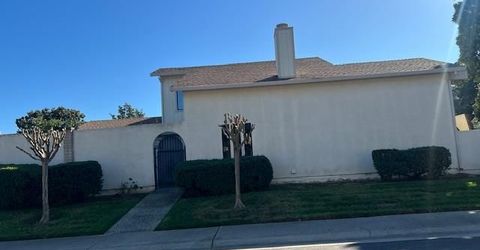 80 Petrilli Cir, Sacramento, CA 95822 Photo