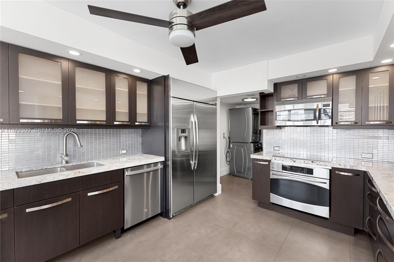 5660 Collins Ave, Unit 11B, Miami Beach, FL 33140 Photo