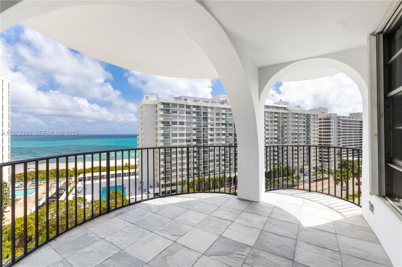 5660 Collins Ave, Unit 11B, Miami Beach, FL 33140 Photo