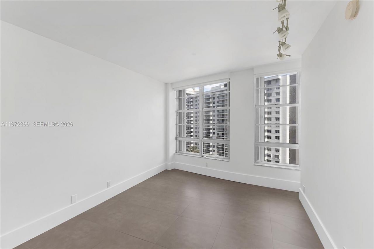 5660 Collins Ave, Unit 11B, Miami Beach, FL 33140 Photo