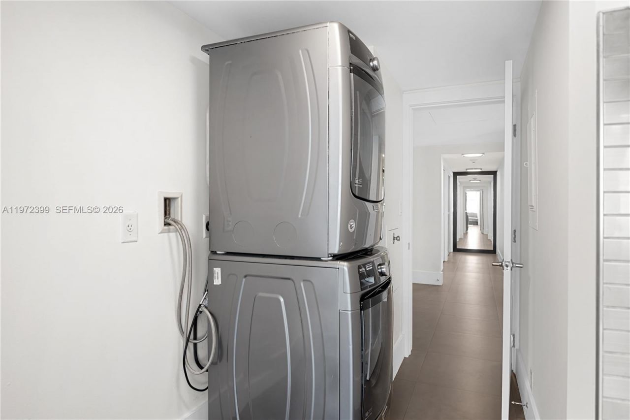 5660 Collins Ave, Unit 11B, Miami Beach, FL 33140 Photo