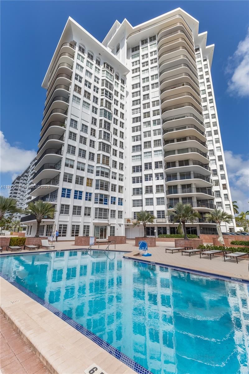 5660 Collins Ave, Unit 11B, Miami Beach, FL 33140 Photo