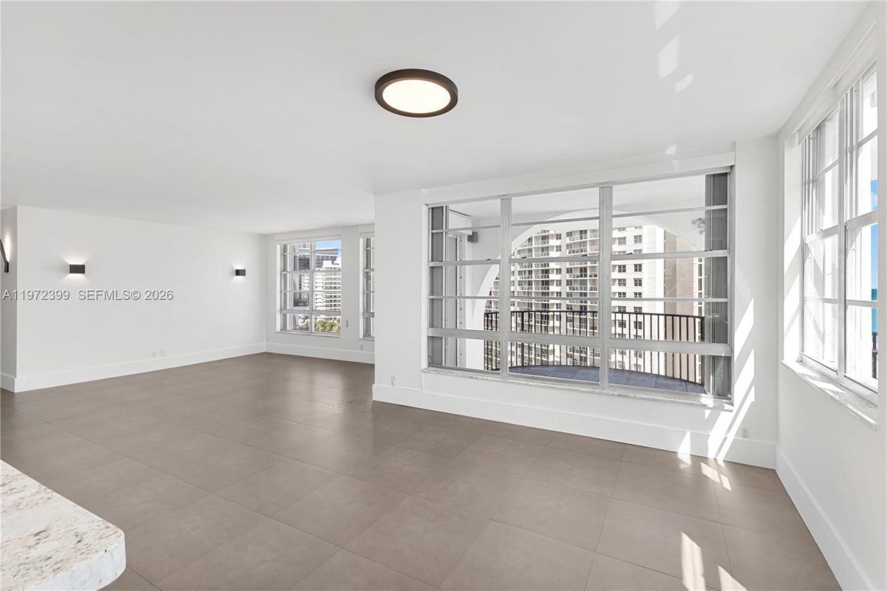 5660 Collins Ave, Unit 11B, Miami Beach, FL 33140 Photo