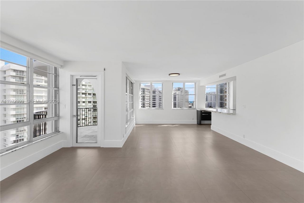 5660 Collins Ave, Unit 11B, Miami Beach, FL 33140 Photo