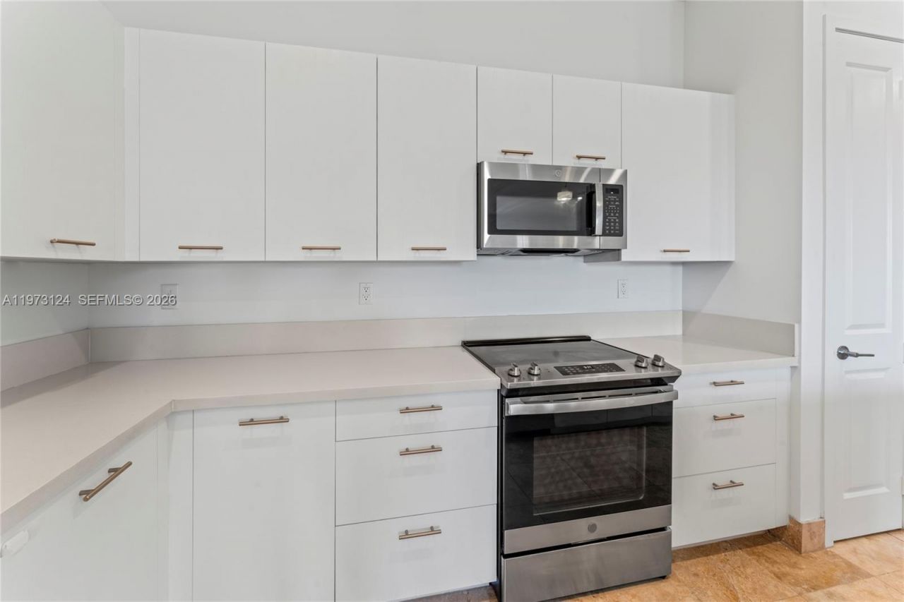 17564 SW 41st St , Miramar, FL 33029 Photo