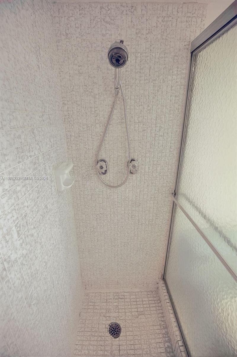 300 Diplomat Pkwy , Unit 601, Hallandale Beach, FL 33009 Photo