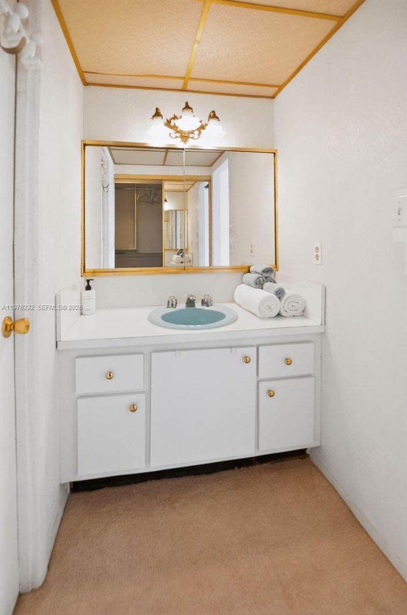 300 Diplomat Pkwy , Unit 601, Hallandale Beach, FL 33009 Photo