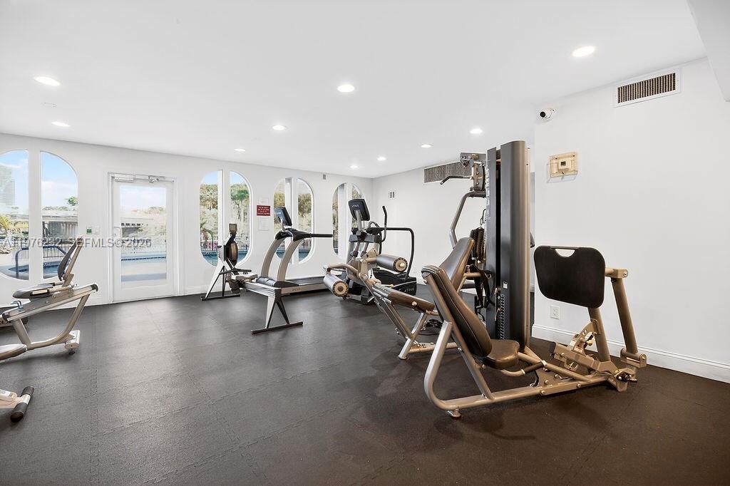 300 Diplomat Pkwy , Unit 601, Hallandale Beach, FL 33009 Photo