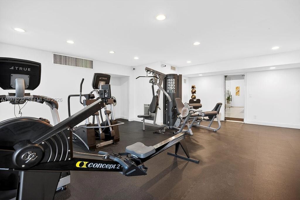 300 Diplomat Pkwy , Unit 601, Hallandale Beach, FL 33009 Photo