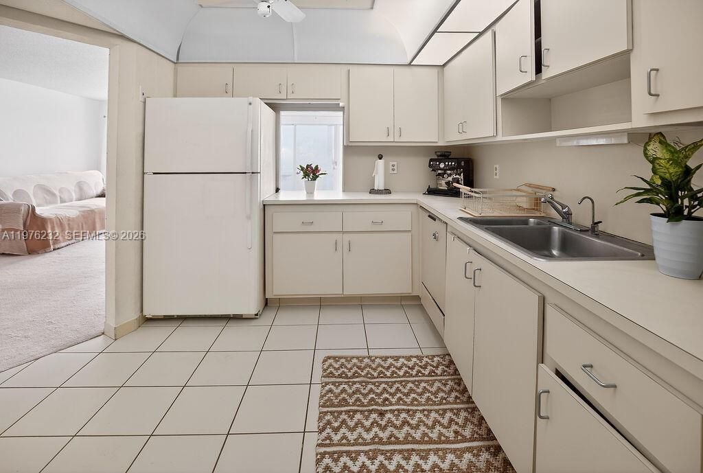 300 Diplomat Pkwy , Unit 601, Hallandale Beach, FL 33009 Photo