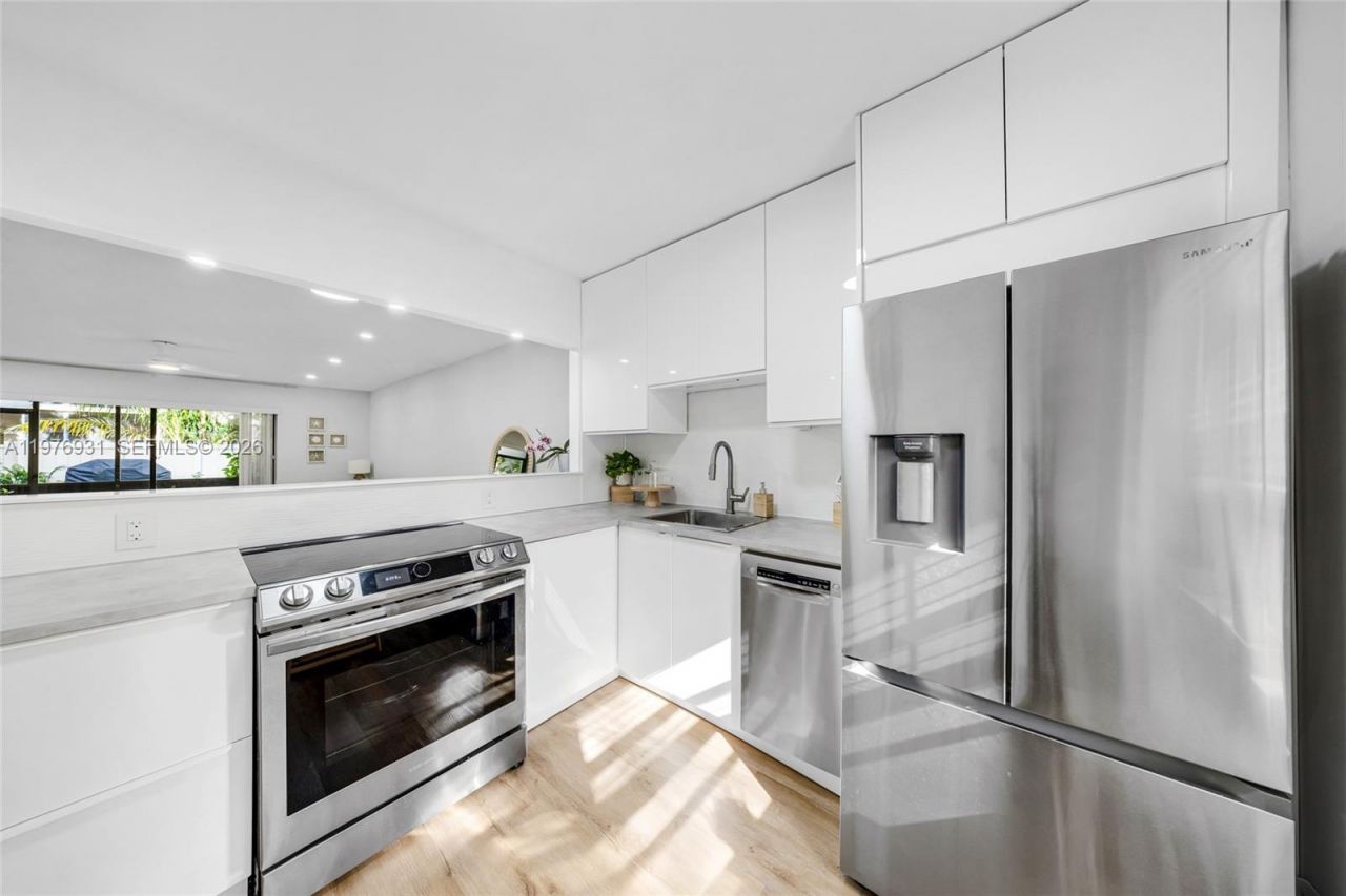 130 S Cypress Rd , Unit 612, Pompano Beach, FL 33060 Photo