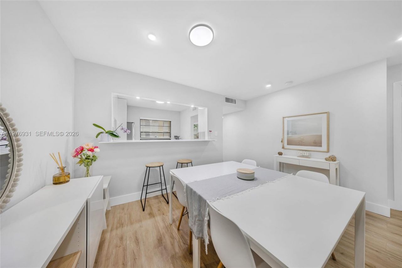 130 S Cypress Rd, Unit 612, Pompano Beach, FL 33060 Photo