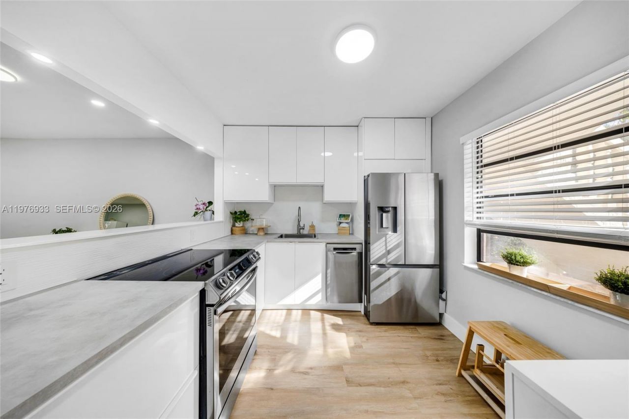 130 S Cypress Rd, Unit 612, Pompano Beach, FL 33060 Photo