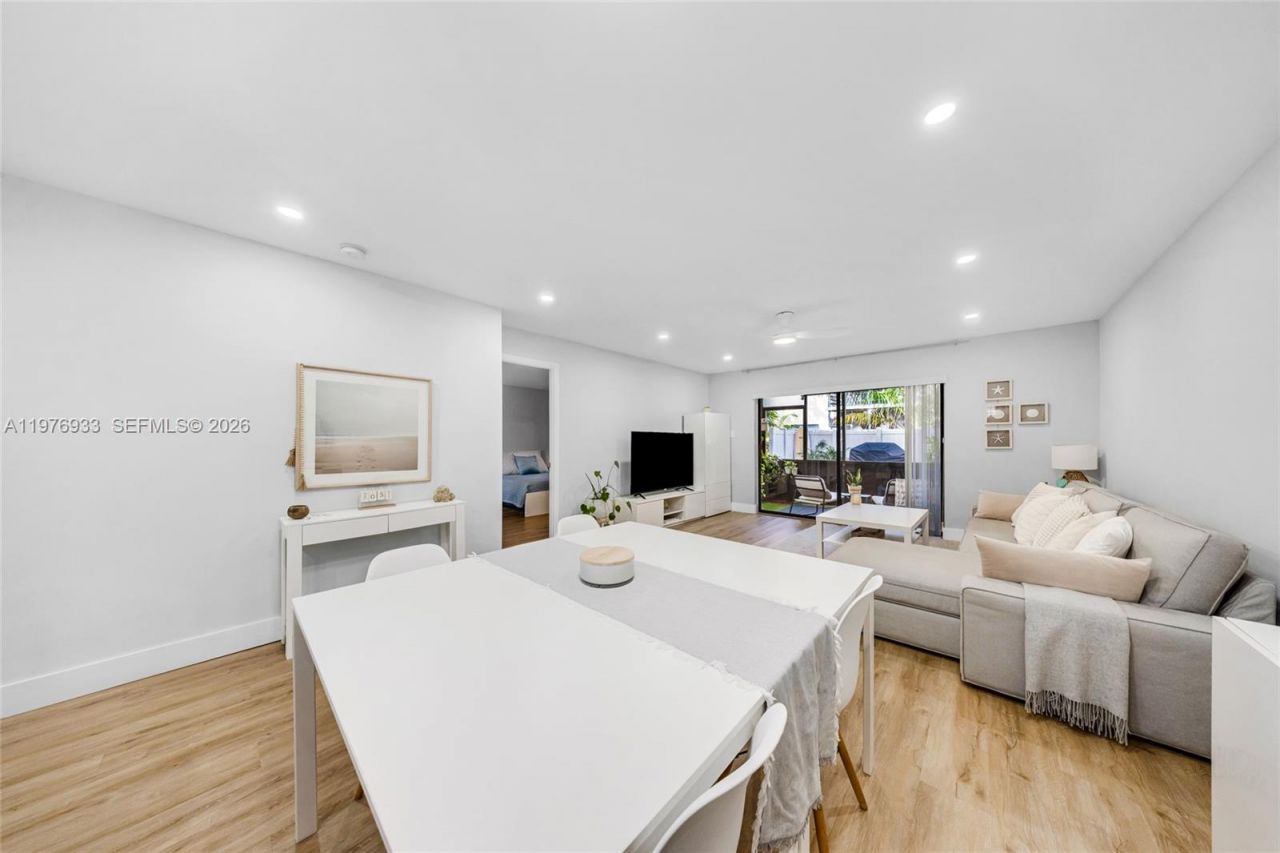 130 S Cypress Rd, Unit 612, Pompano Beach, FL 33060 Photo