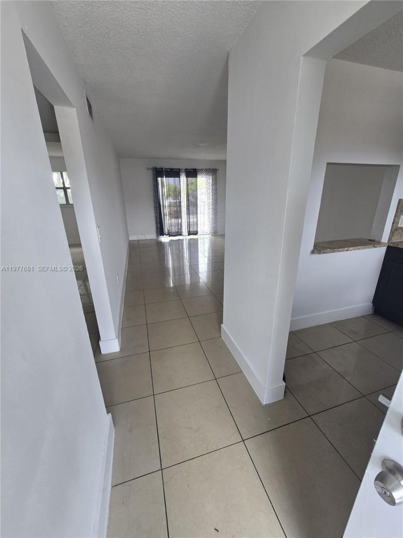 13725 NE 6th Ave, Unit 203, North Miami, FL 33161 Photo