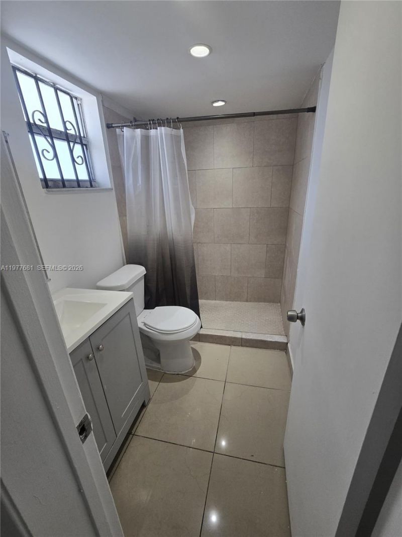 13725 NE 6th Ave, Unit 203, North Miami, FL 33161 Photo