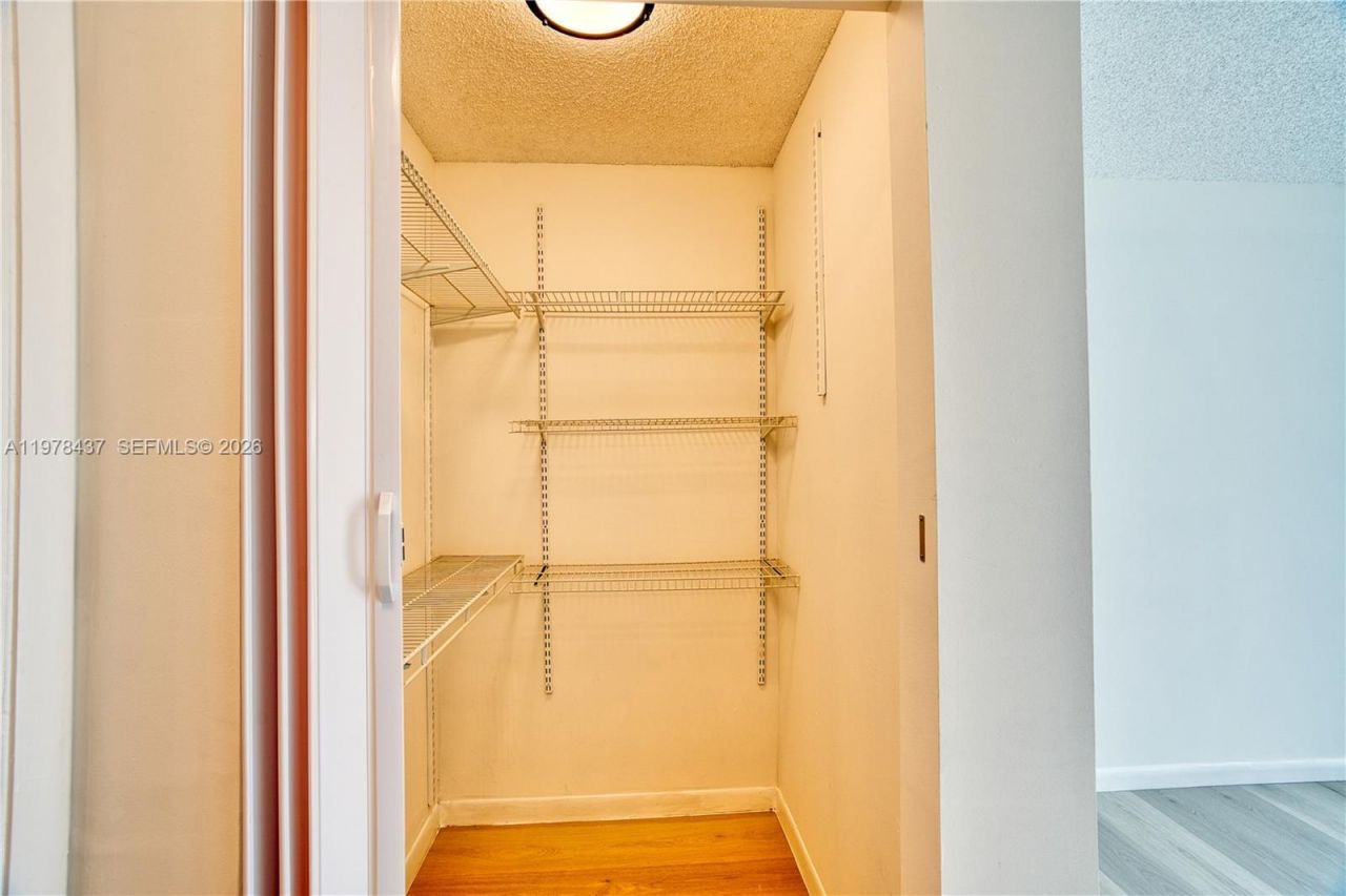 10829 NW 3rd Ct, Unit B12L, Pembroke Pines, FL 33026 Photo