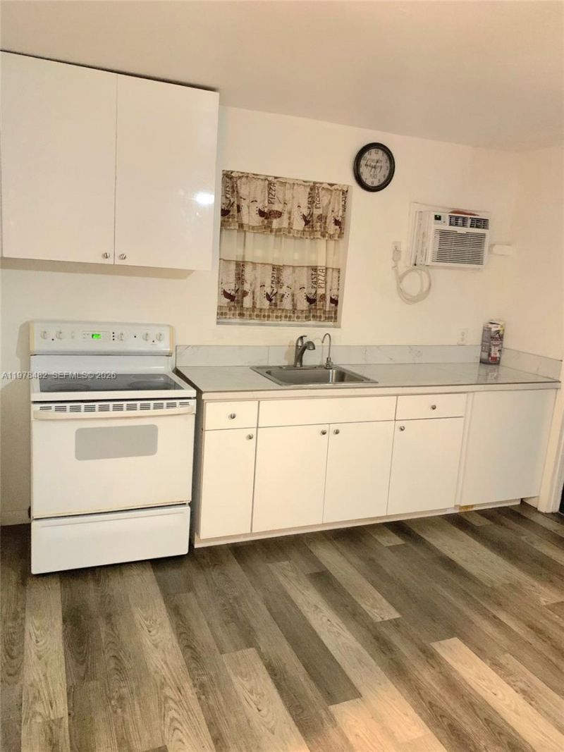 415 NW 132nd St, Unit 2, North Miami, FL 33168 Photo