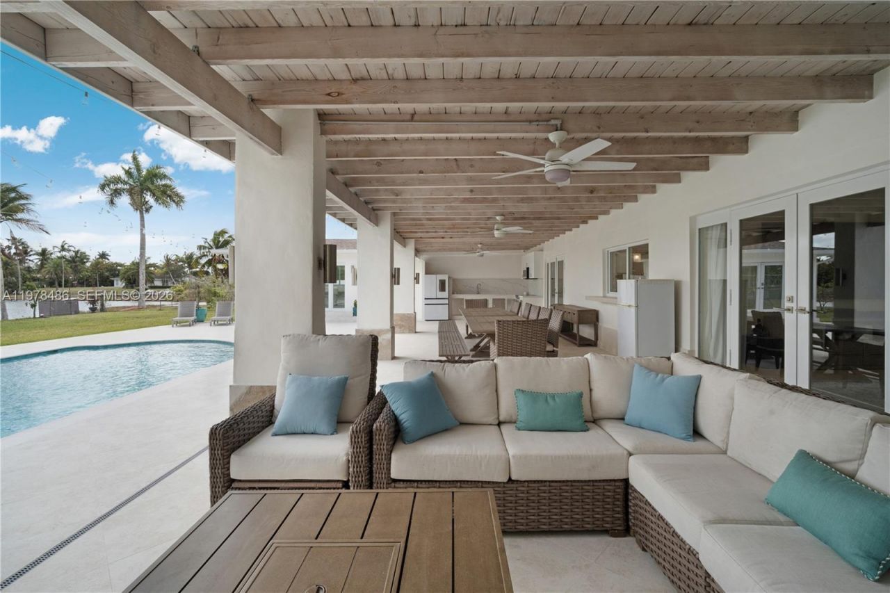 11012 SW 117th St , Miami, FL 33176 Photo