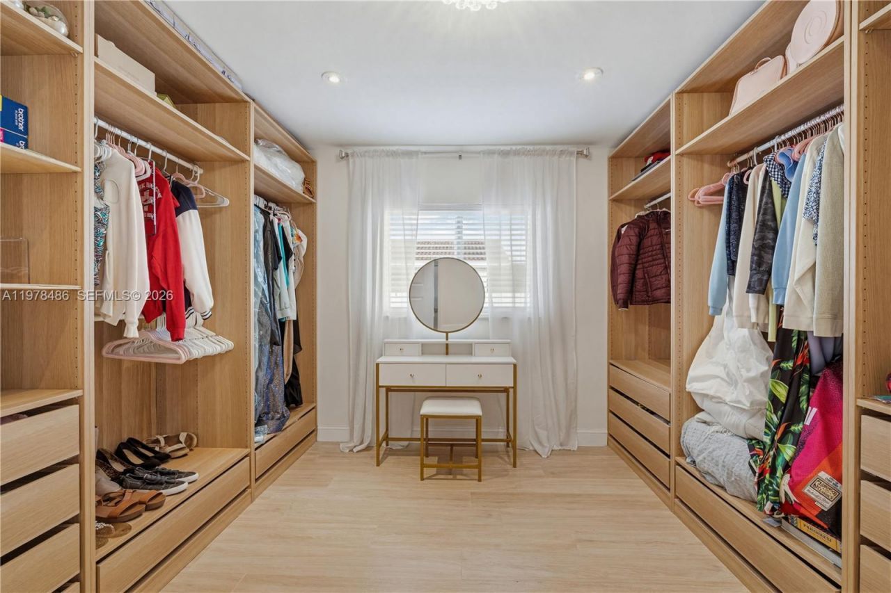 11012 SW 117th St , Miami, FL 33176 Photo