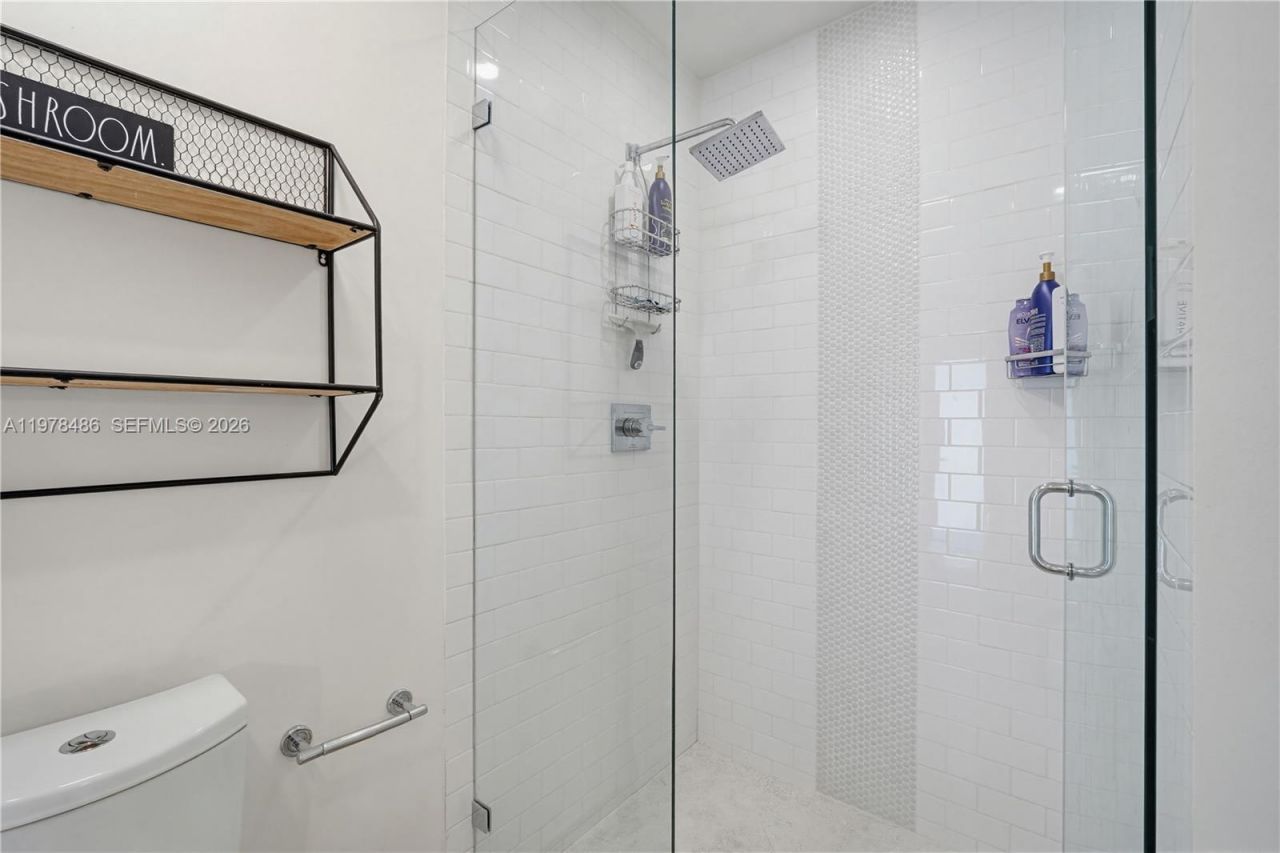 11012 SW 117th St , Miami, FL 33176 Photo