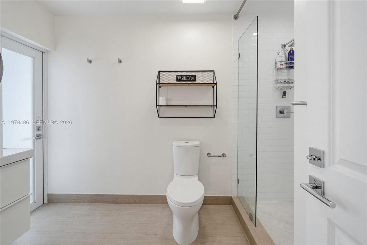 11012 SW 117th St , Miami, FL 33176 Photo