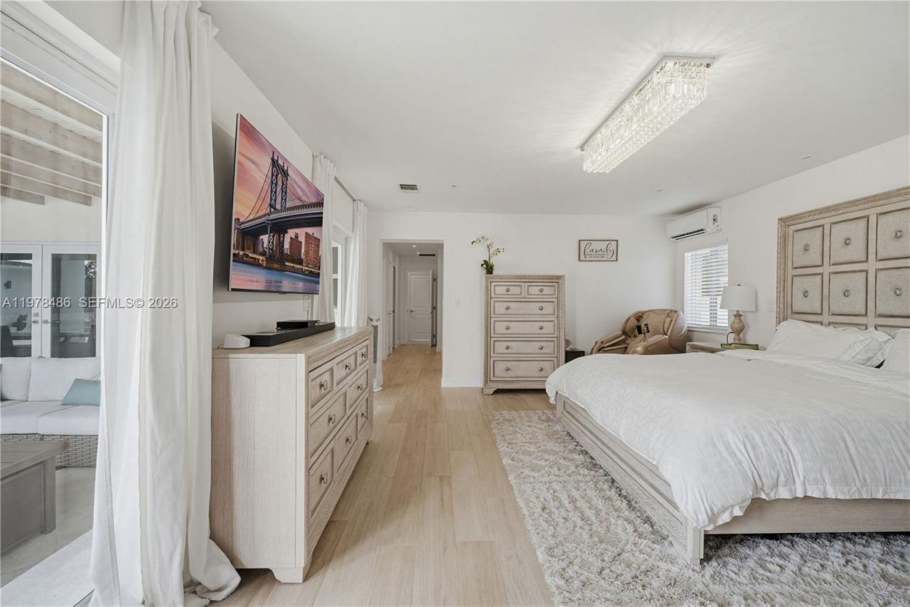 11012 SW 117th St , Miami, FL 33176 Photo