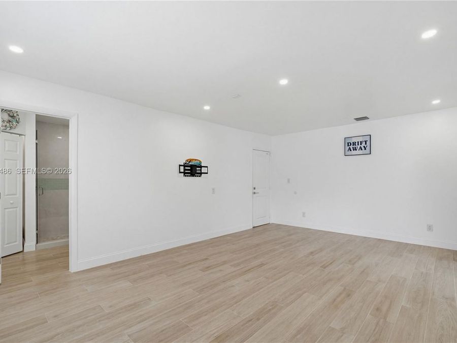 Property Image 83