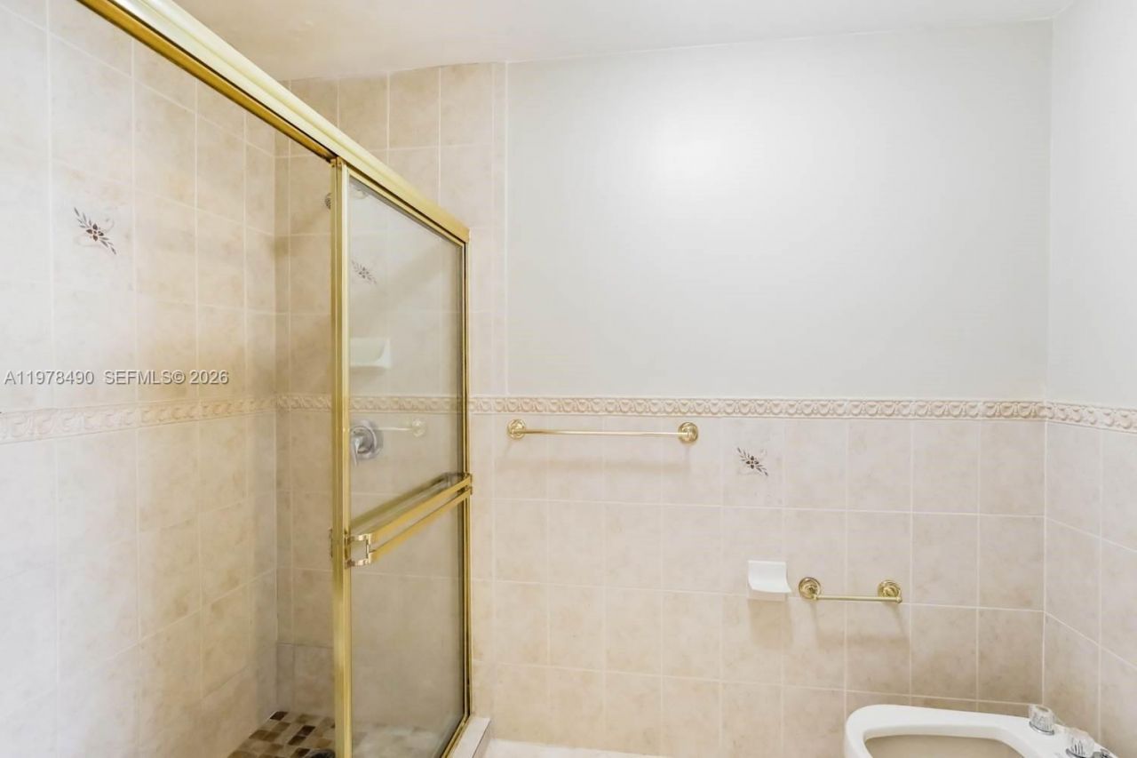 Please Call For Address, Miami, FL 33182 Photo