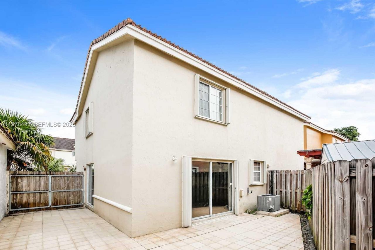 Please Call For Address, Miami, FL 33182 Photo