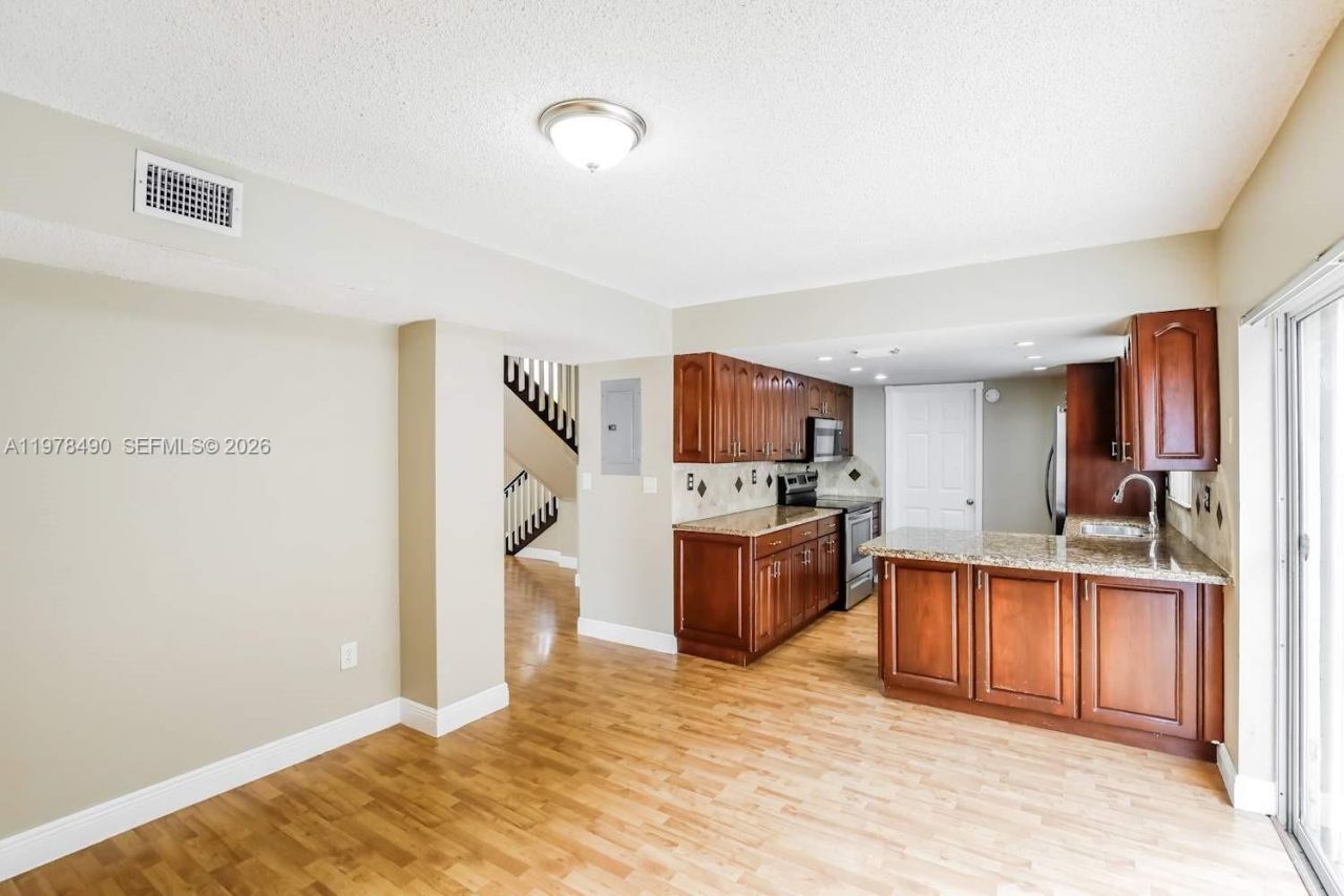 Please Call For Address, Miami, FL 33182 Photo