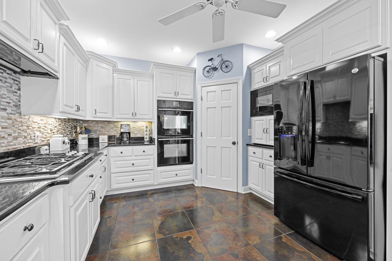 504 Sea Vista Ln. Photo 12