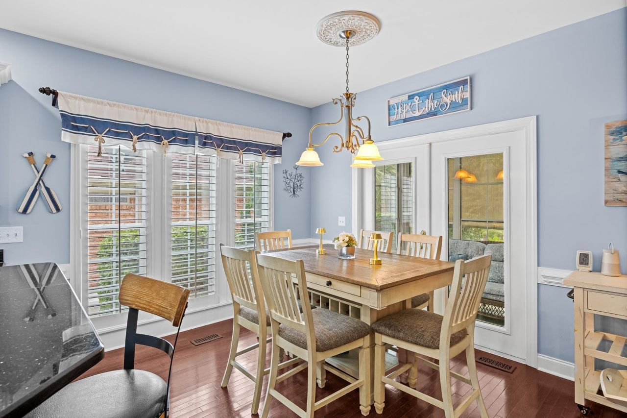 504 Sea Vista Ln. Photo 9