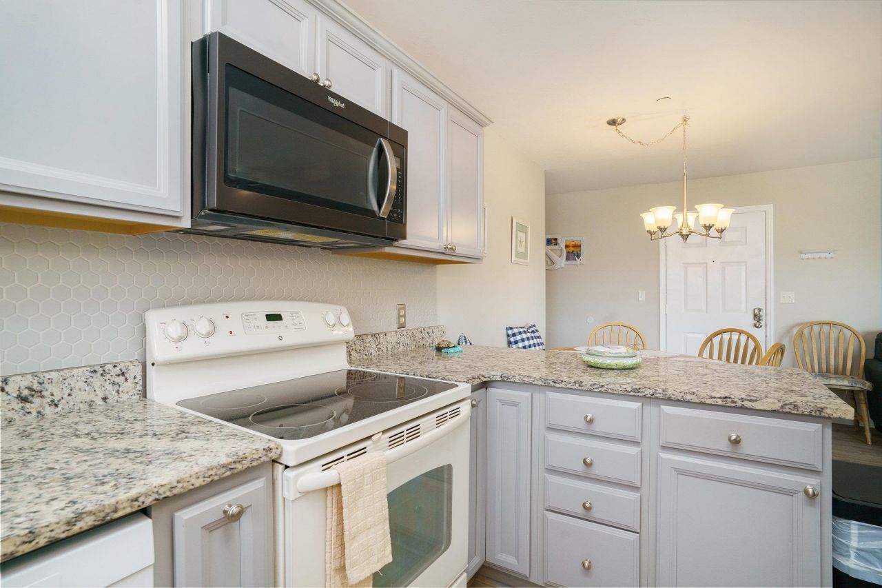 2001 N Ocean Blvd. Photo 11