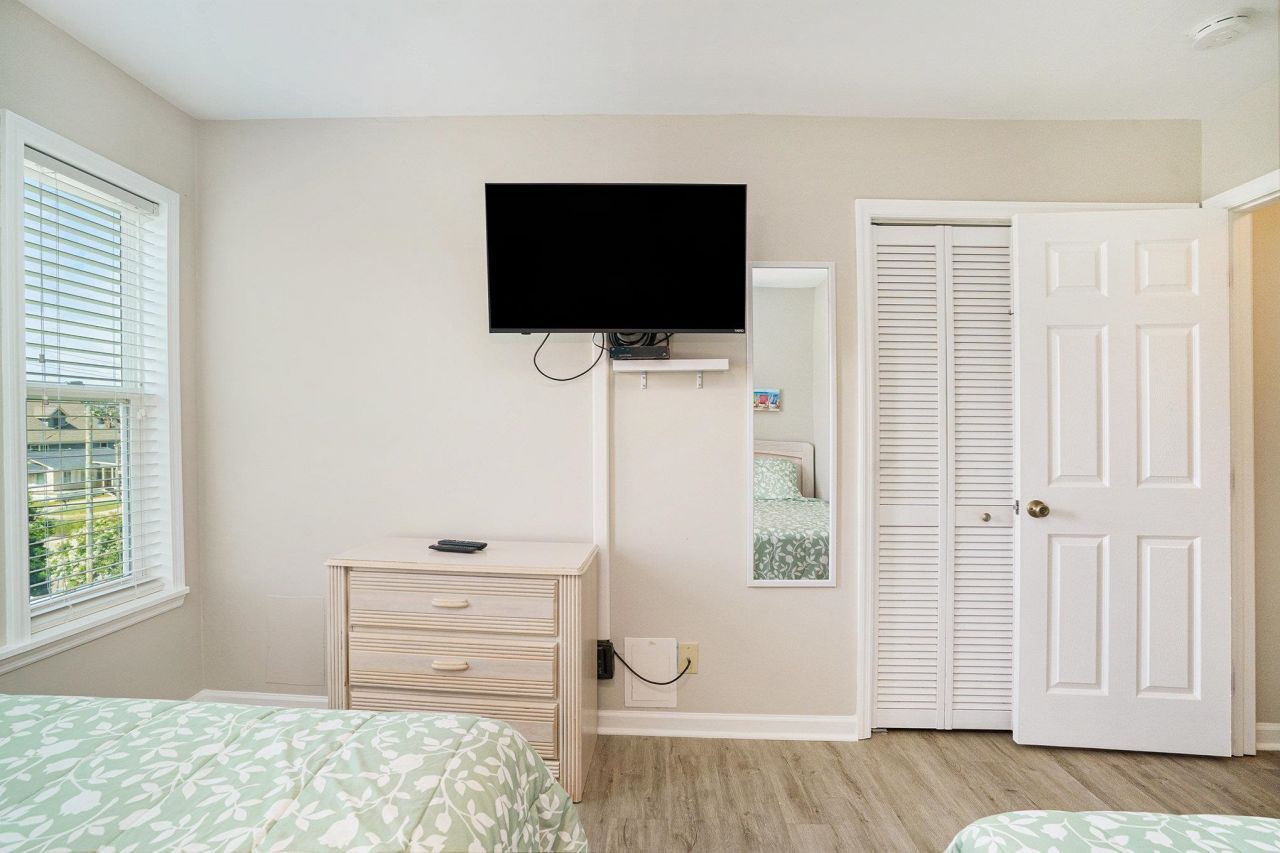 2001 N Ocean Blvd. Photo 19