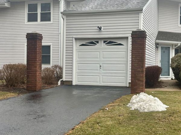 1 Upperbrook Court, Parlin, NJ 08859