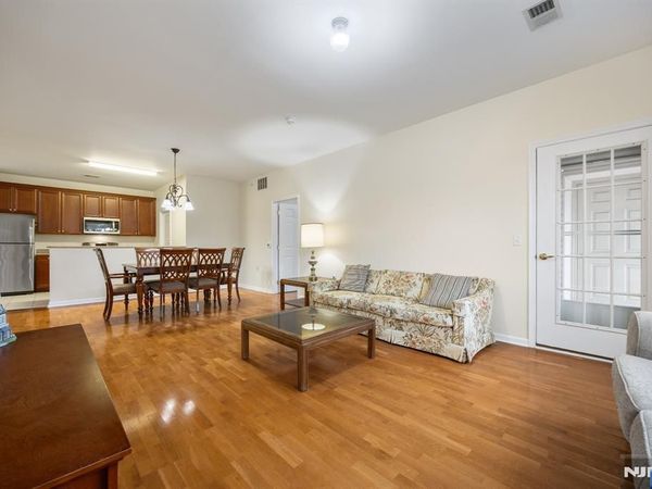 4142 Cory Lane, ELMWOOD PARK, NJ 07407