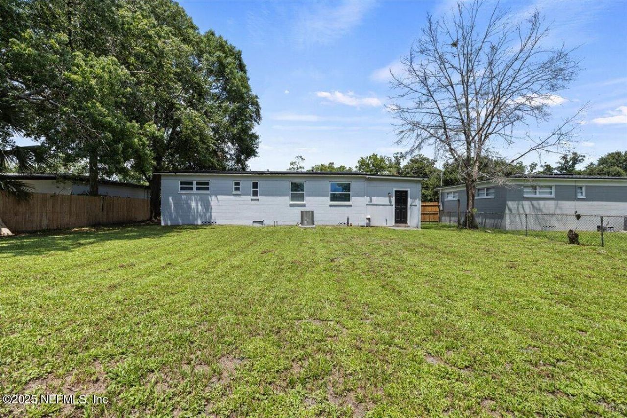 6584 Larne Avenue, Jacksonville, FL 32244 Photo
