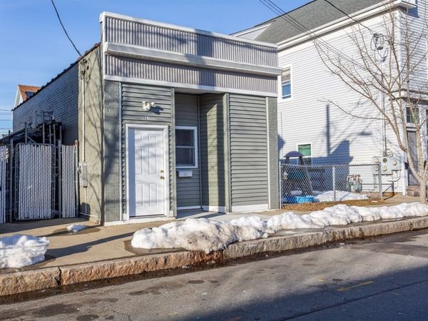 521 Kempton St, New Bedford, MA 02740