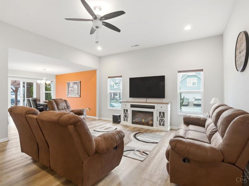 4264 Hunting Hawk Drive, Turtle Creek Twp, OH 45036 Photo 5