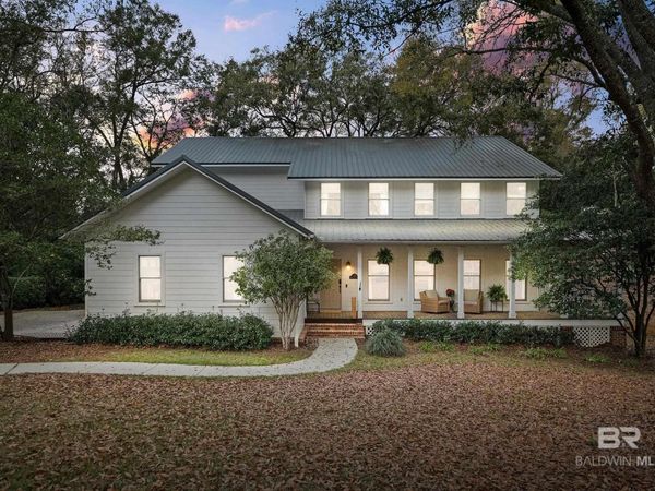 16 Greenbrier Lane, Fairhope, AL 36532