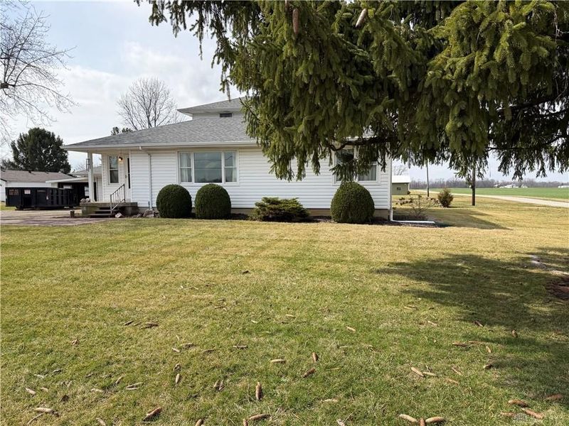 1681 Clayton Road, Brookville, OH 45309 Photo 3