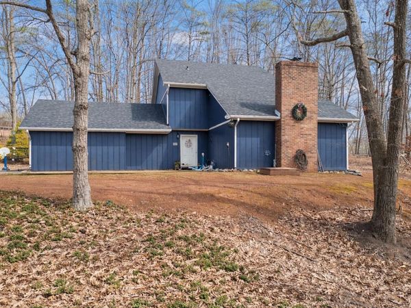 90 Fall DR, Collinsville, VA 24078