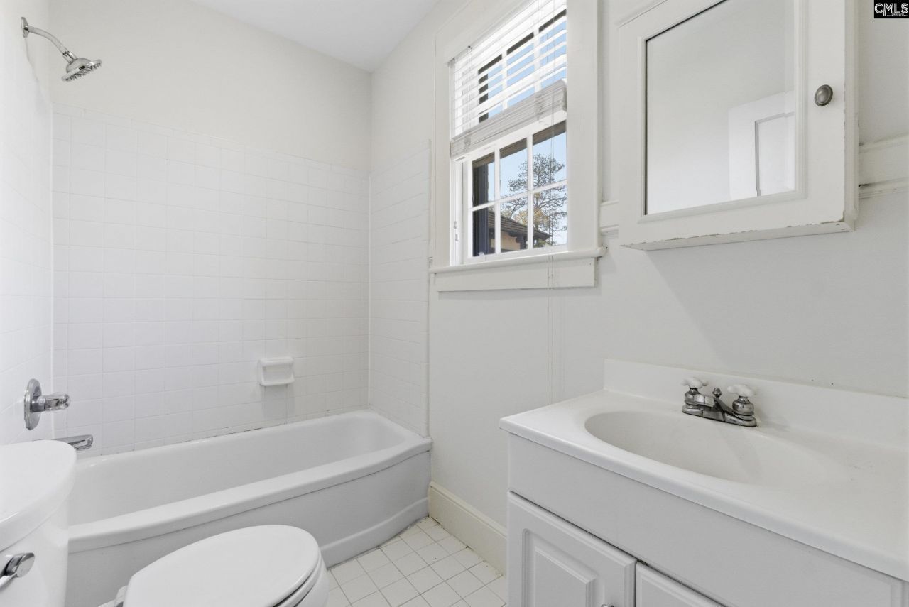 2329 Wilmot Avenue Photo 15