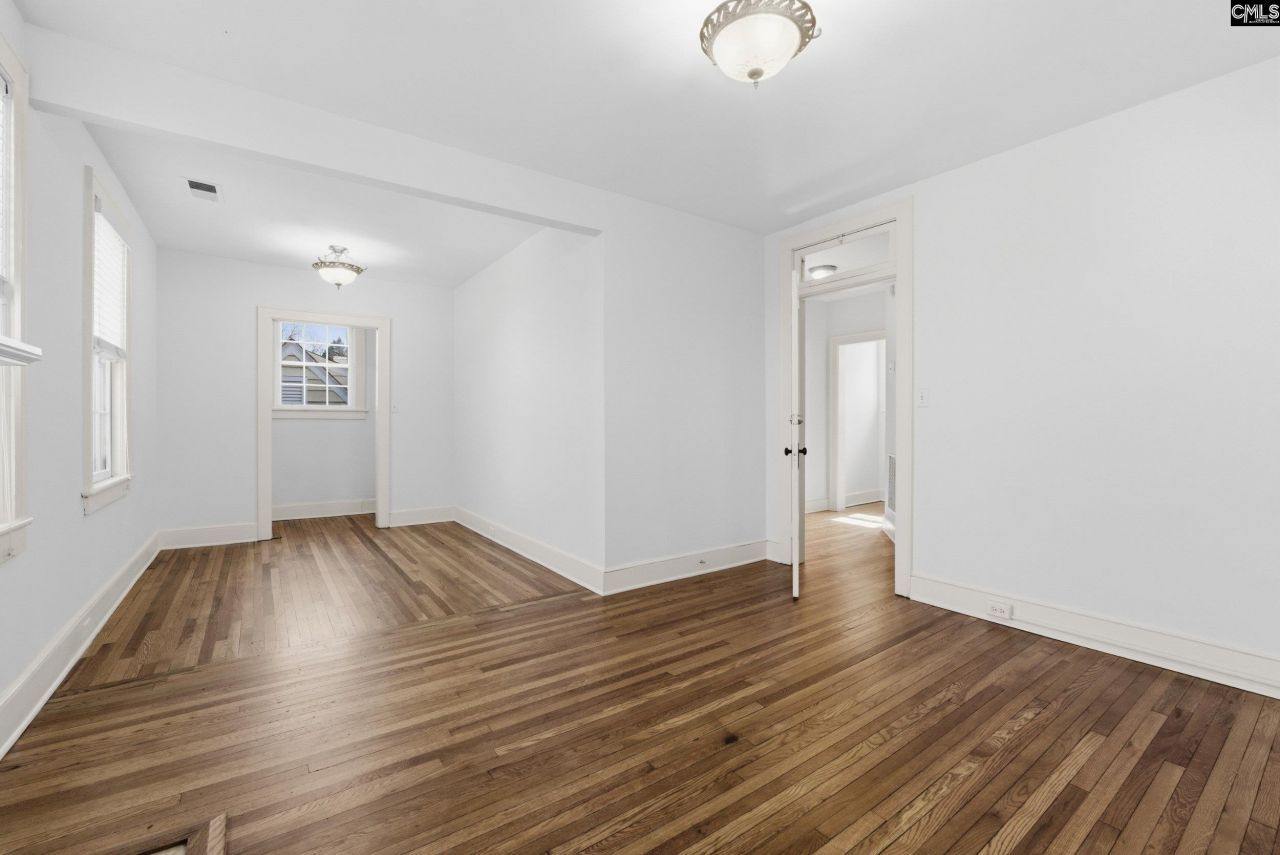 2329 Wilmot Avenue Photo 21